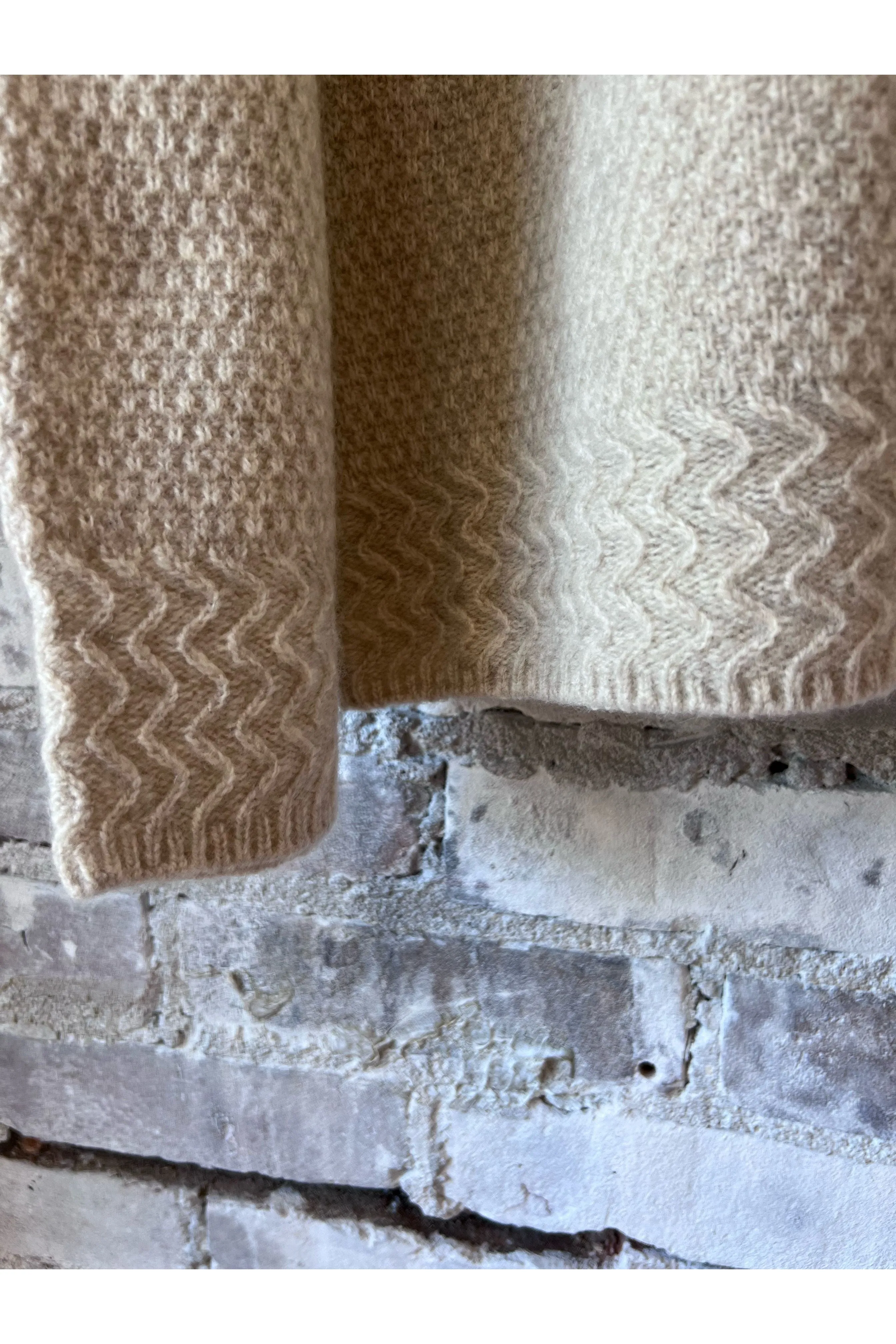 Cashmere Crewneck Knit Pullover - Natural