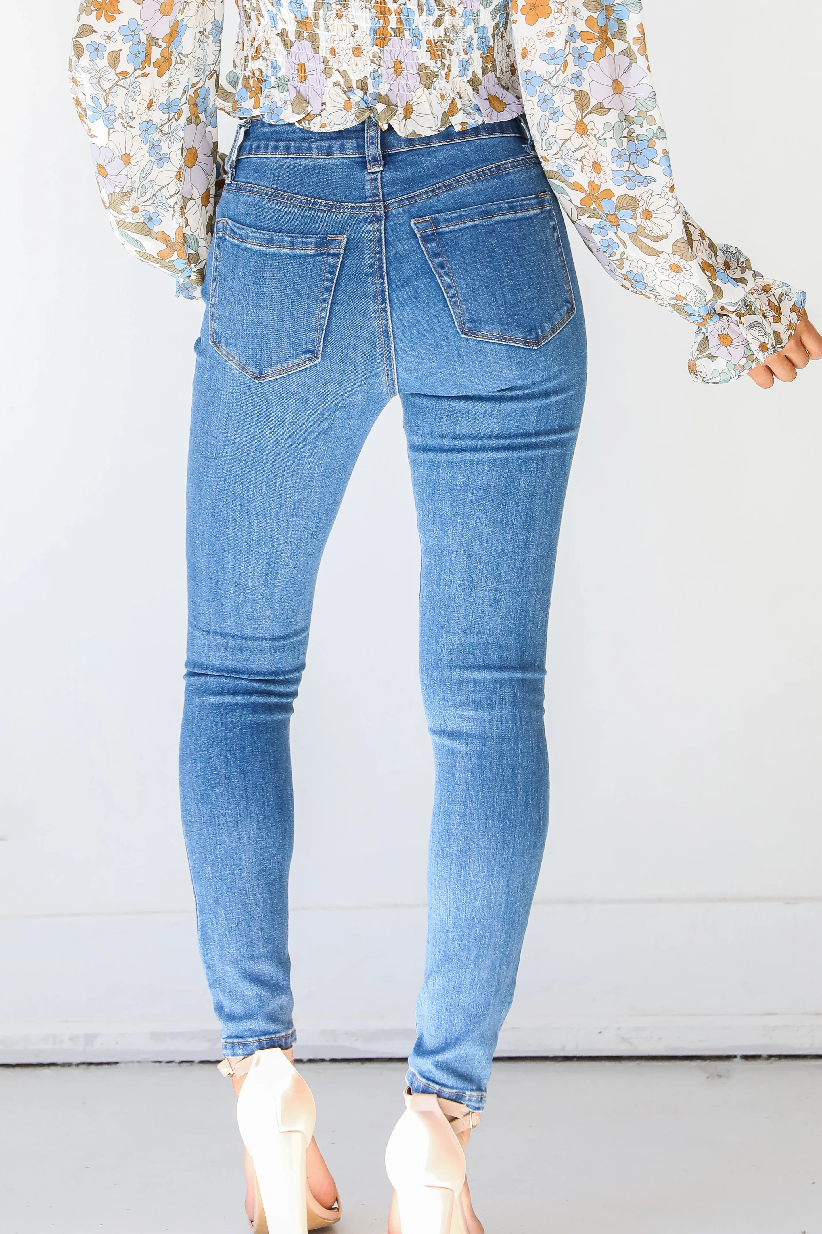 FINAL SALE - Ellie Distressed Skinny Jeans
