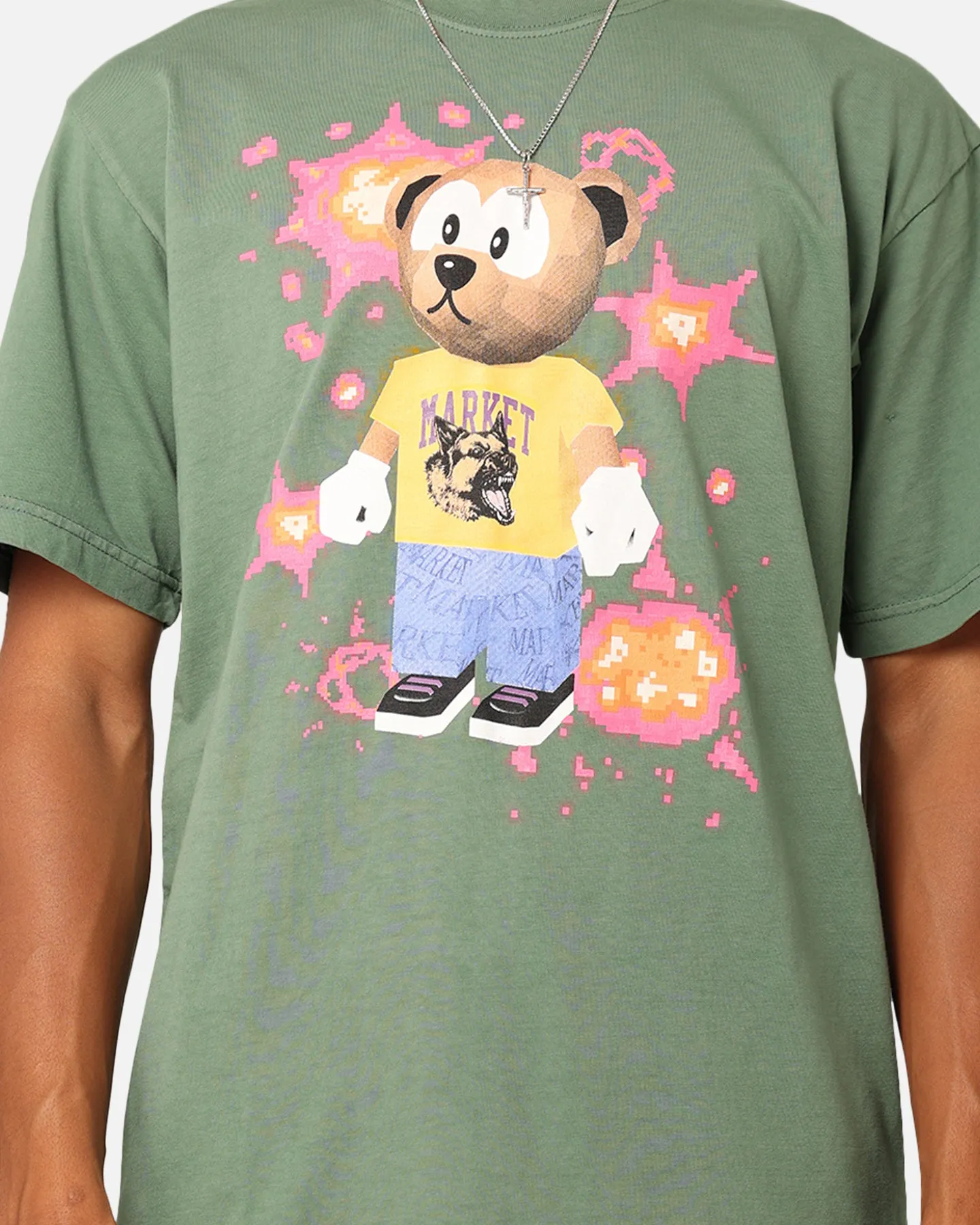 Market 32-Bit Bear T-Shirt Fern