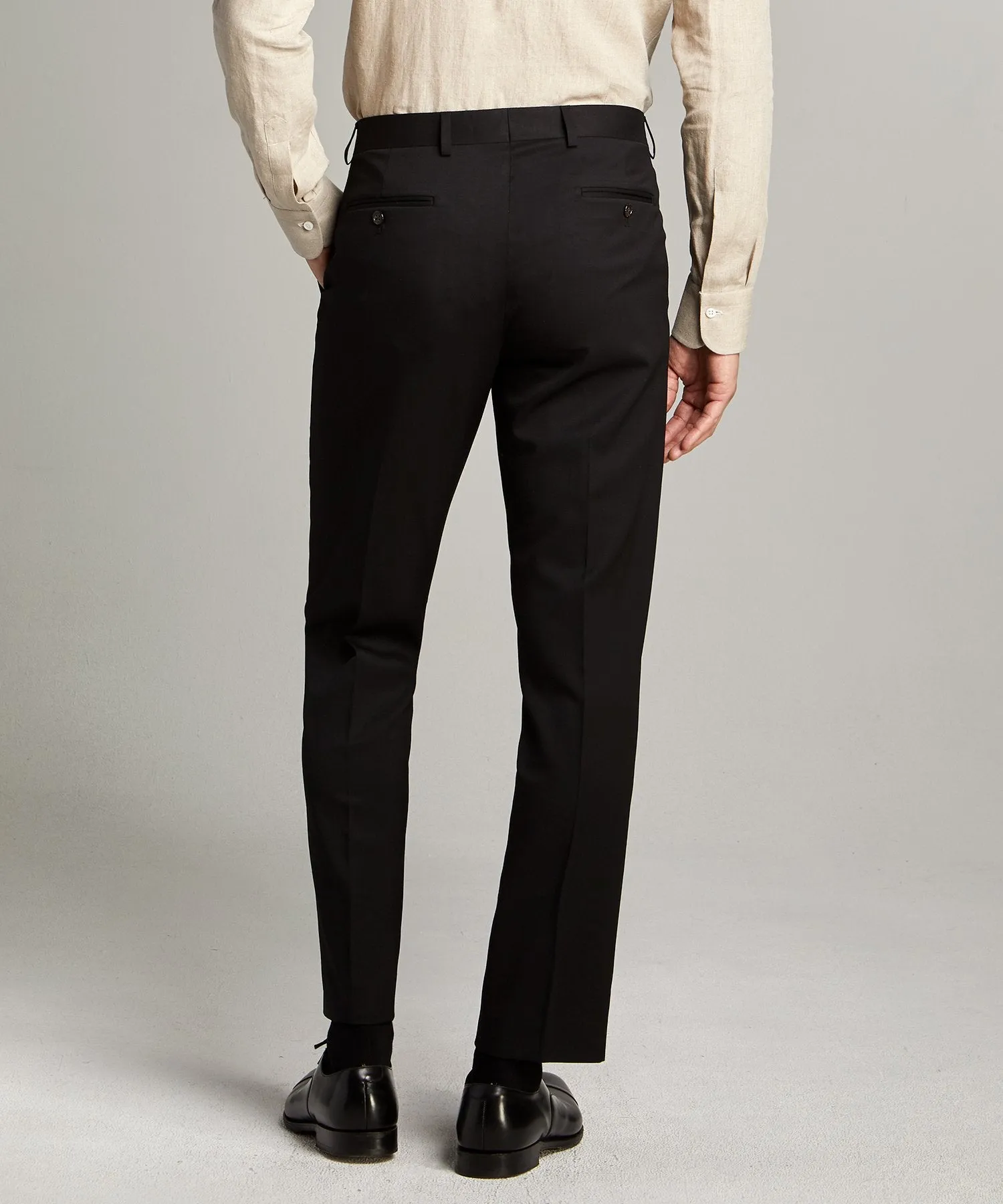 Sutton Stretch Tropical Wool Suit in Black